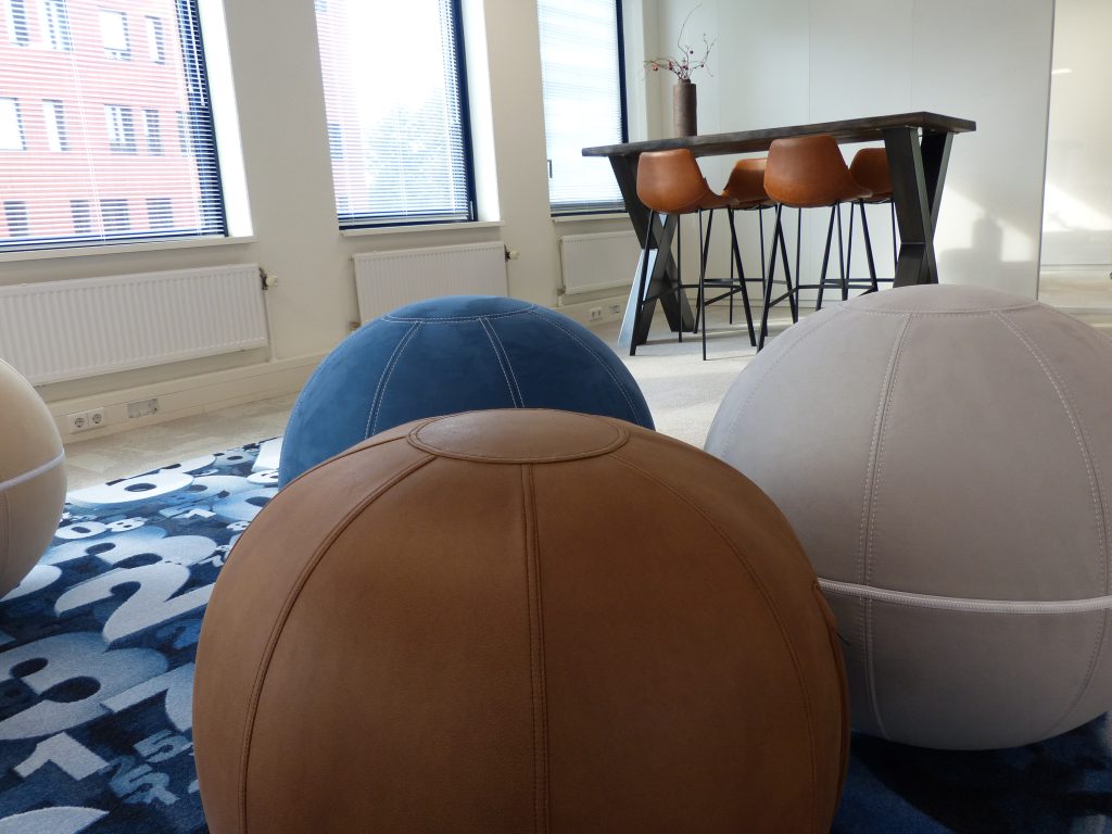 Kantoorinrichting HLG moderne lounge