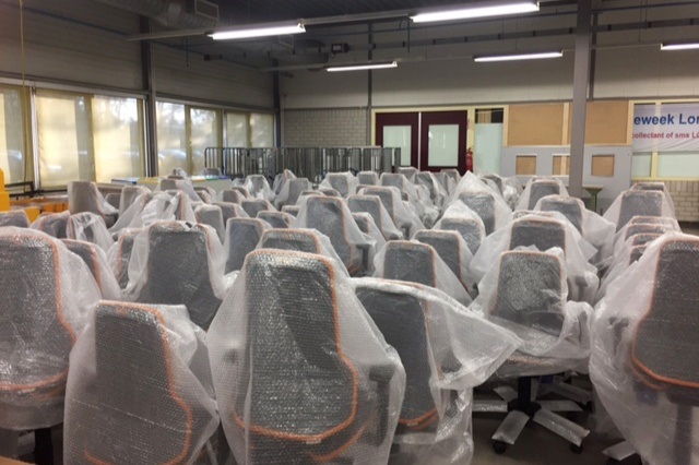 Industriestoelen verpakt