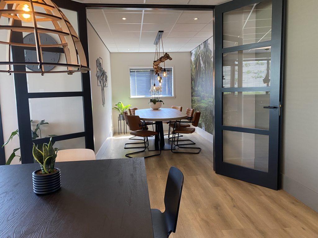 Houten vergadertafel