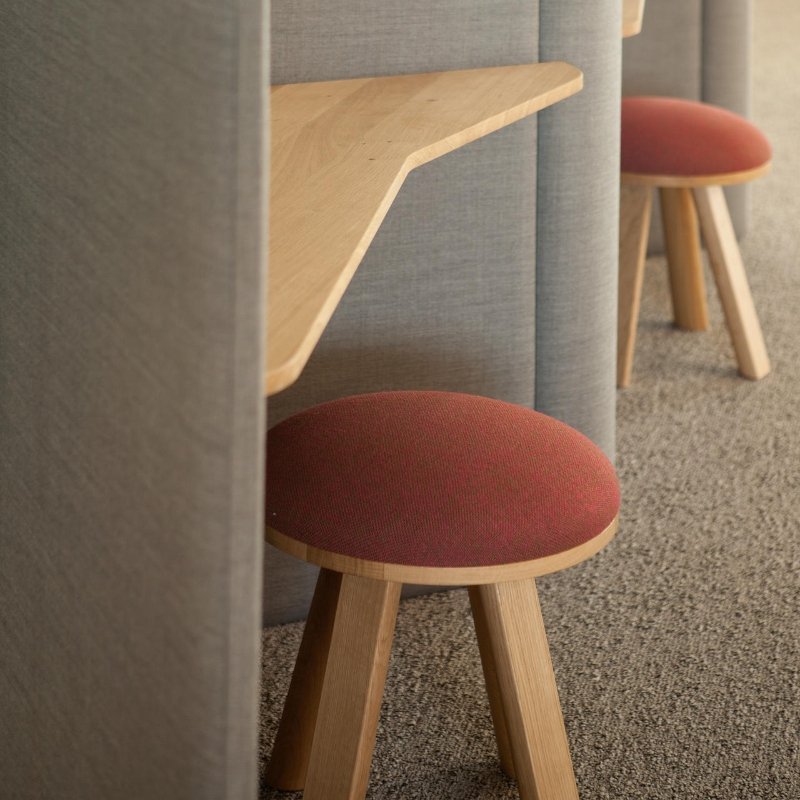 buzzispace buzzimilk houten kruk