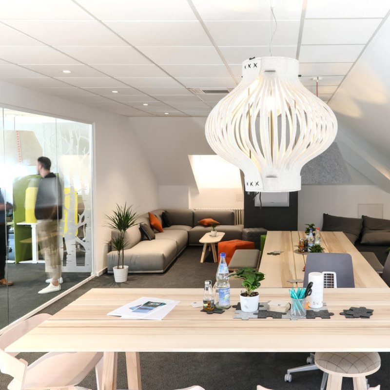 hoge vergadertafel buzzipicnic meet