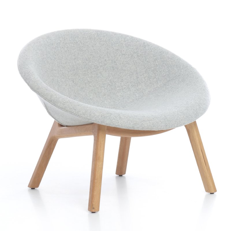 Fauteuil Pana met houten poten