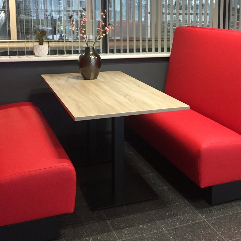 Kolomtafel voor de kantine
