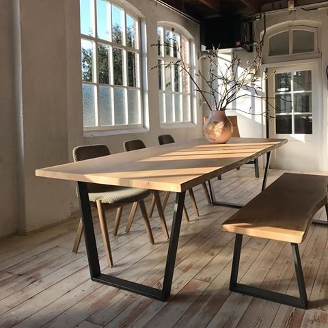 bank en tafel bart