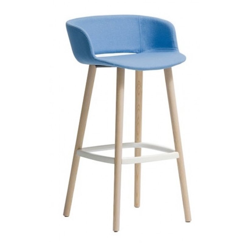 Stoffen kruk met houten poten