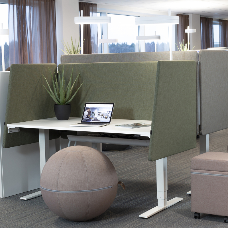 A30 Peak Desk Screen Booth
