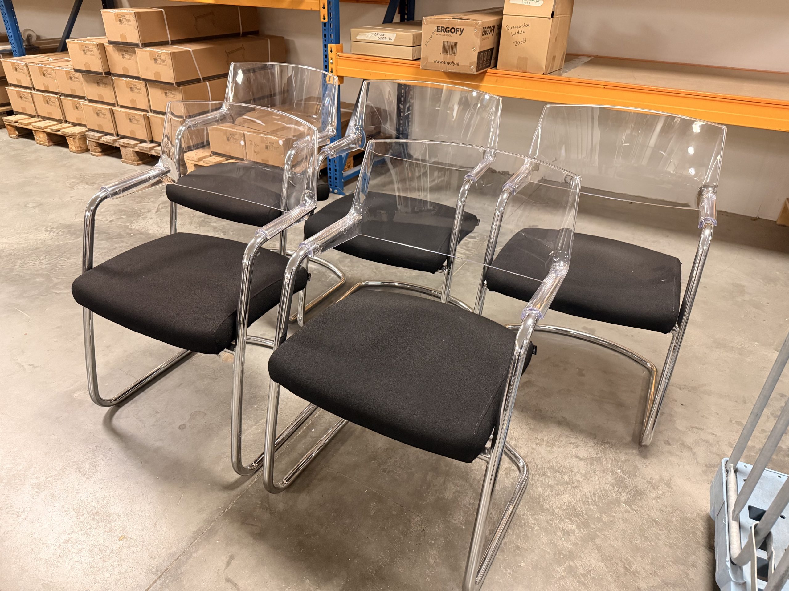 Outlet: 5 Vergaderstoelen van Sitland doorzichtige rugleuning