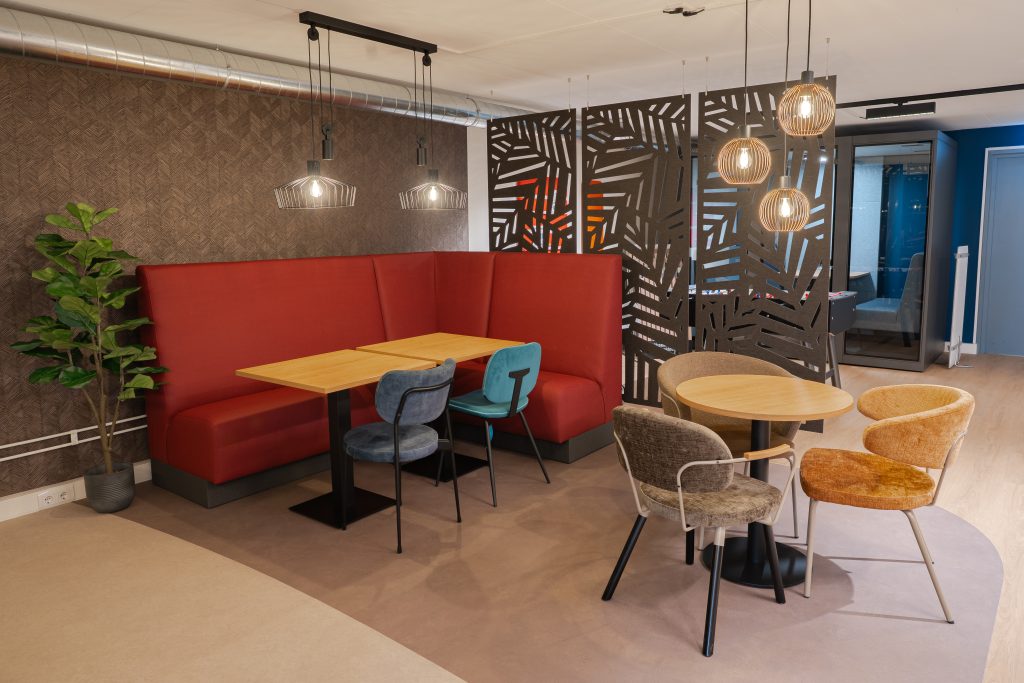 MV Kantoor showroom kantine inrichting