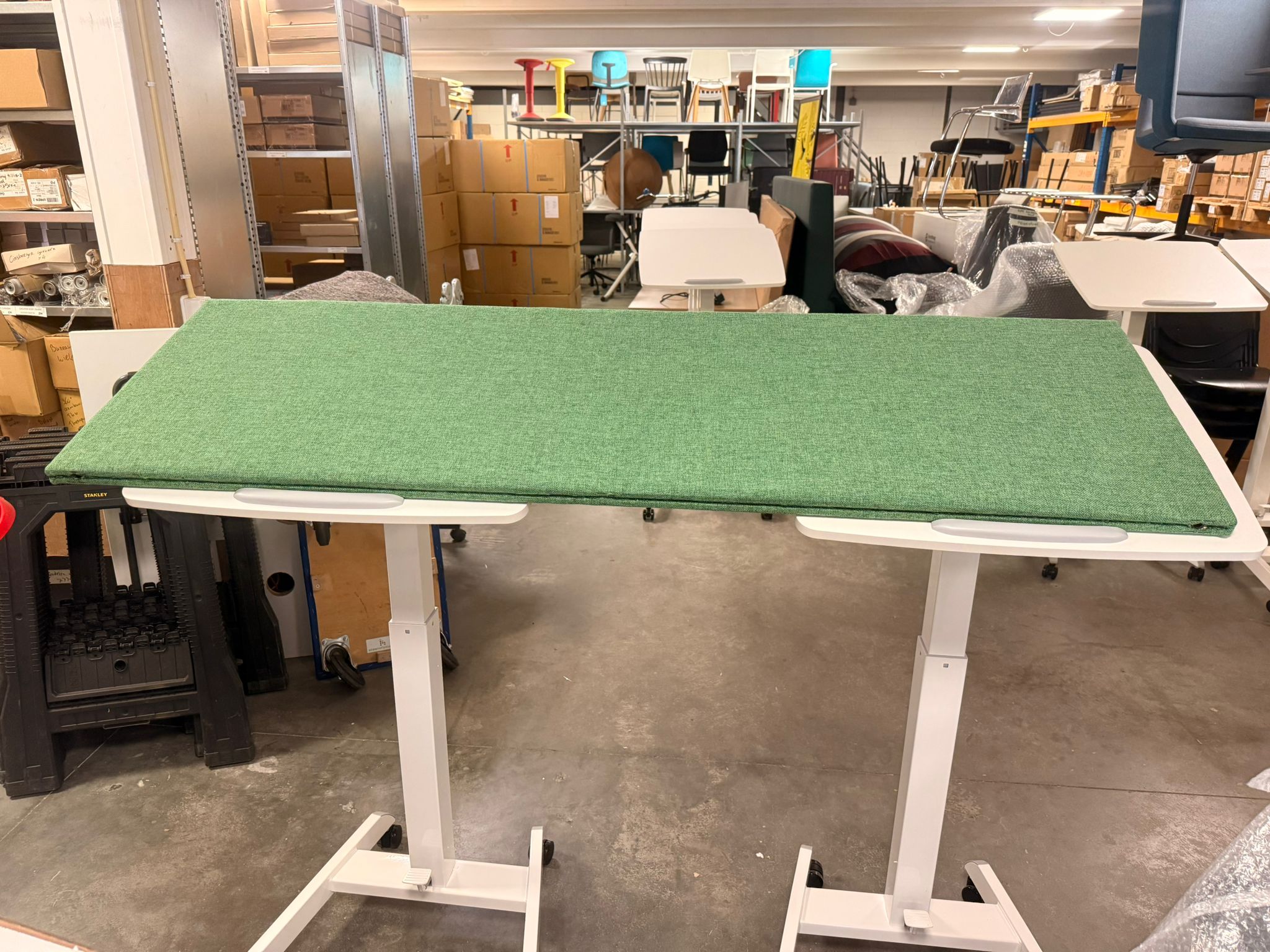 Outlet: Akoestisch bureaupaneel groen 160 x 50 cm - Afbeelding 4