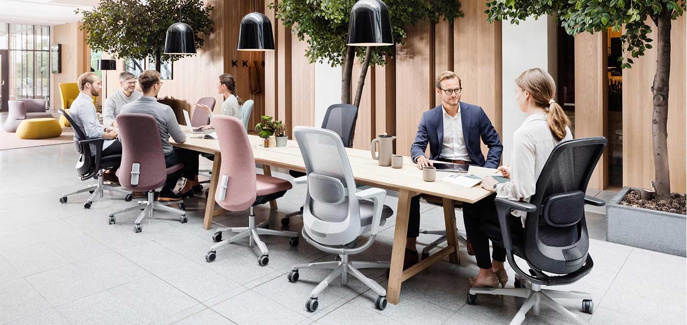 HAG bureaustoelen: bewegend zitten met stijl