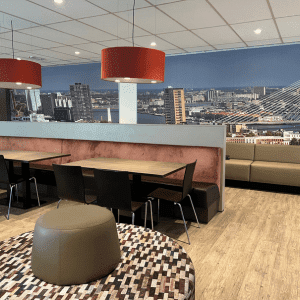 Projectinrichting Rotterdam Avicenna College kantine inrichting